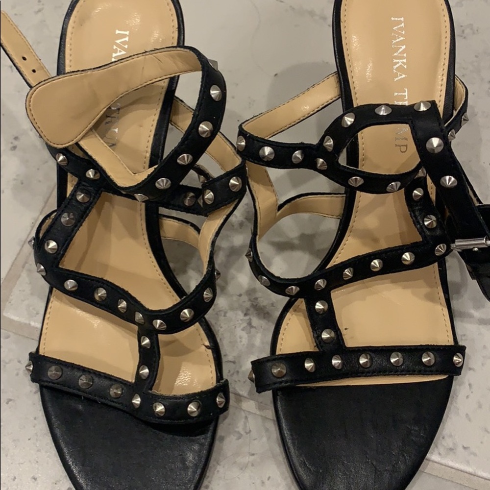 Ivanka Trump 8 strapped heel